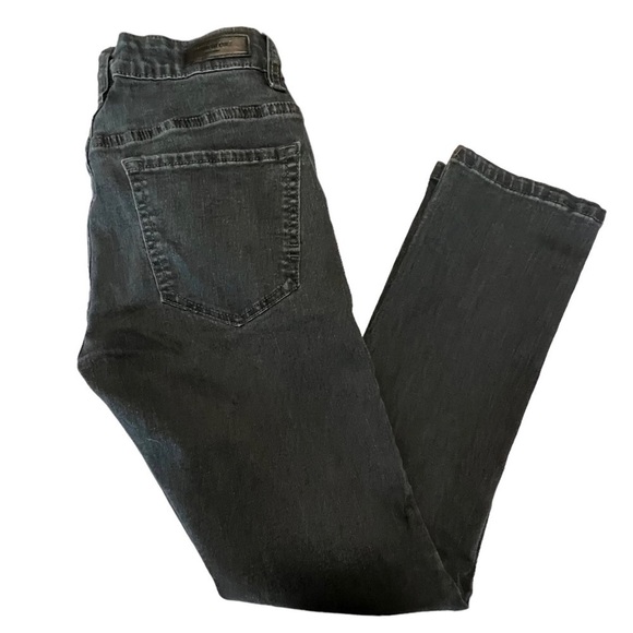 Kenneth Cole Slim Fit Straight Leg Dark Wash Black Mens Jeans 
Size:28X30 - Picture 10 of 10